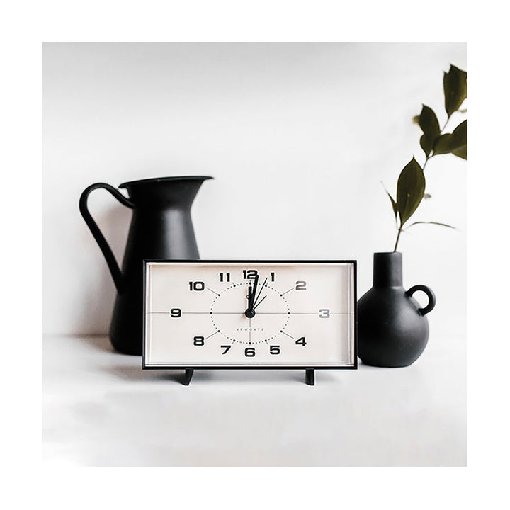 Newgate Wideboy Alarm Clock in Black and Cream – newgateworld.eu