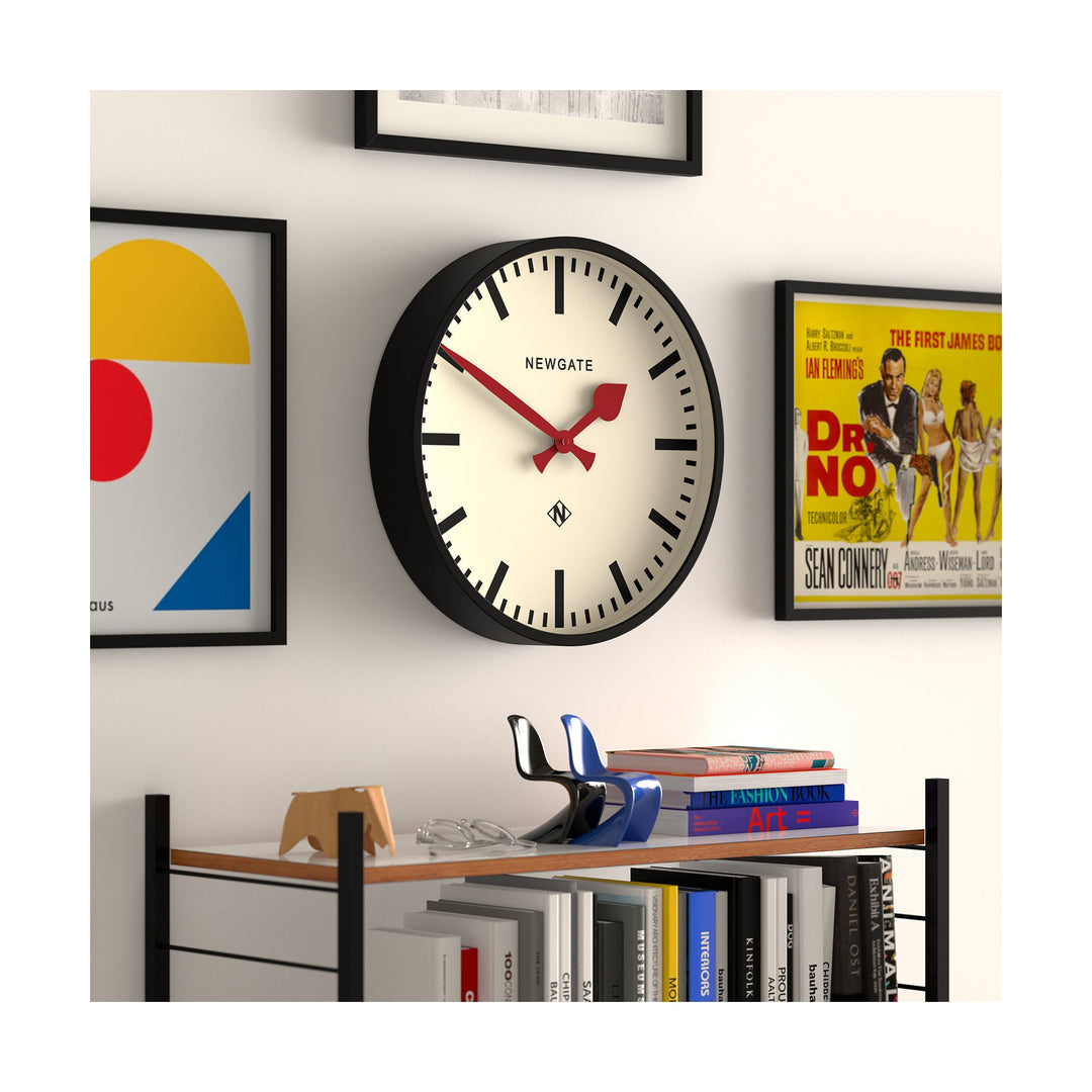 Newgate Universal Wall Clock in Black – newgateworld.eu Newgate Universal Wall Clock in Black – newgateworld.eu